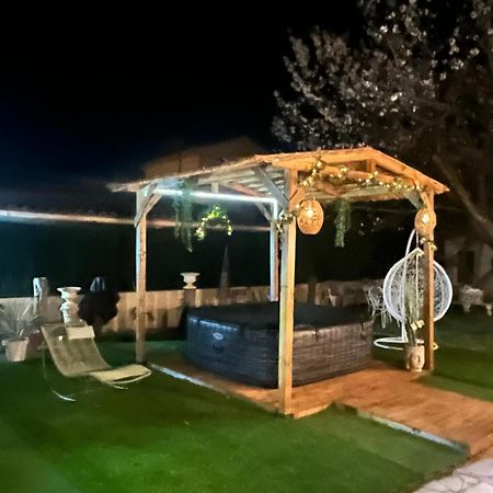 Charmant Studio A Uchaud Dış mekan fotoğraf