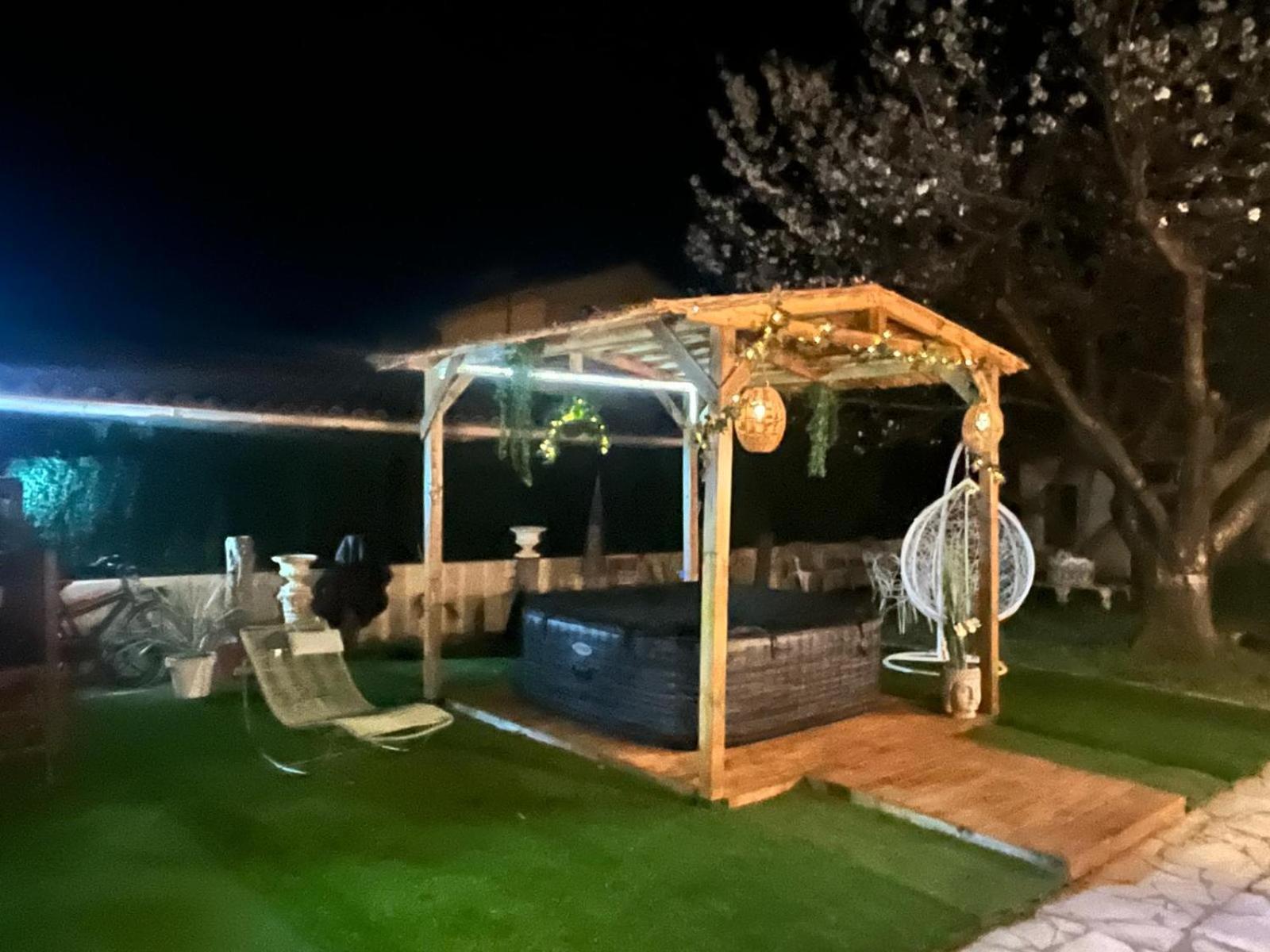Charmant Studio A Uchaud Dış mekan fotoğraf