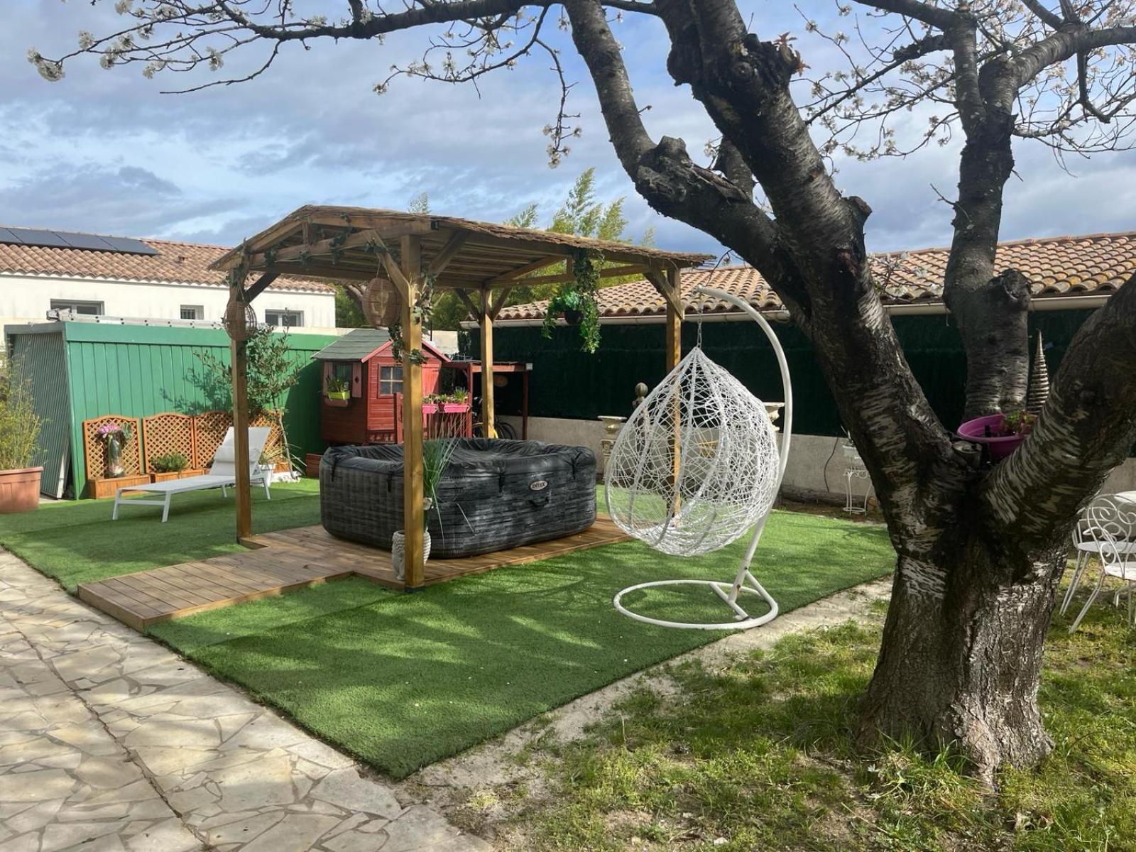 Charmant Studio A Uchaud Dış mekan fotoğraf