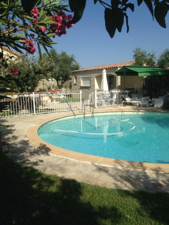 Charmant Studio A Uchaud Dış mekan fotoğraf